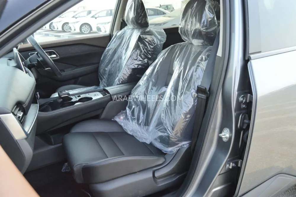 Nissan X-Trail 2023 for Sale in Dubai Image-18