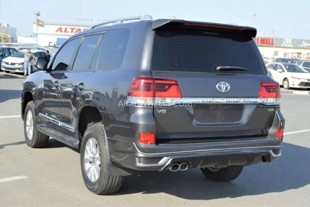 Toyota Land Cruiser 2013 for Sale in Dubai Image-5