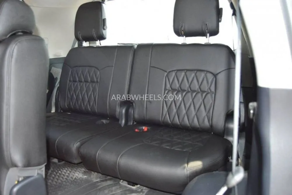 Toyota Land Cruiser 2014 for Sale in Dubai Image-10