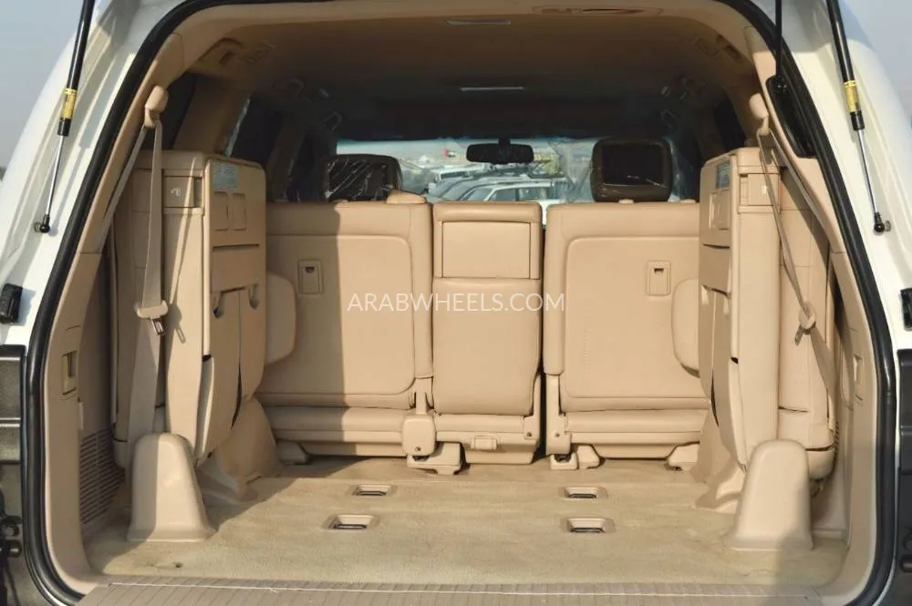 Toyota Land Cruiser 2015 for Sale in Dubai Image-9