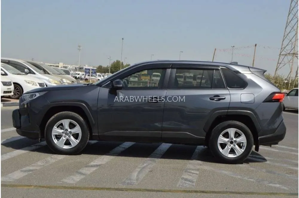 Toyota Rav4 2020 for Sale in Dubai Image-7