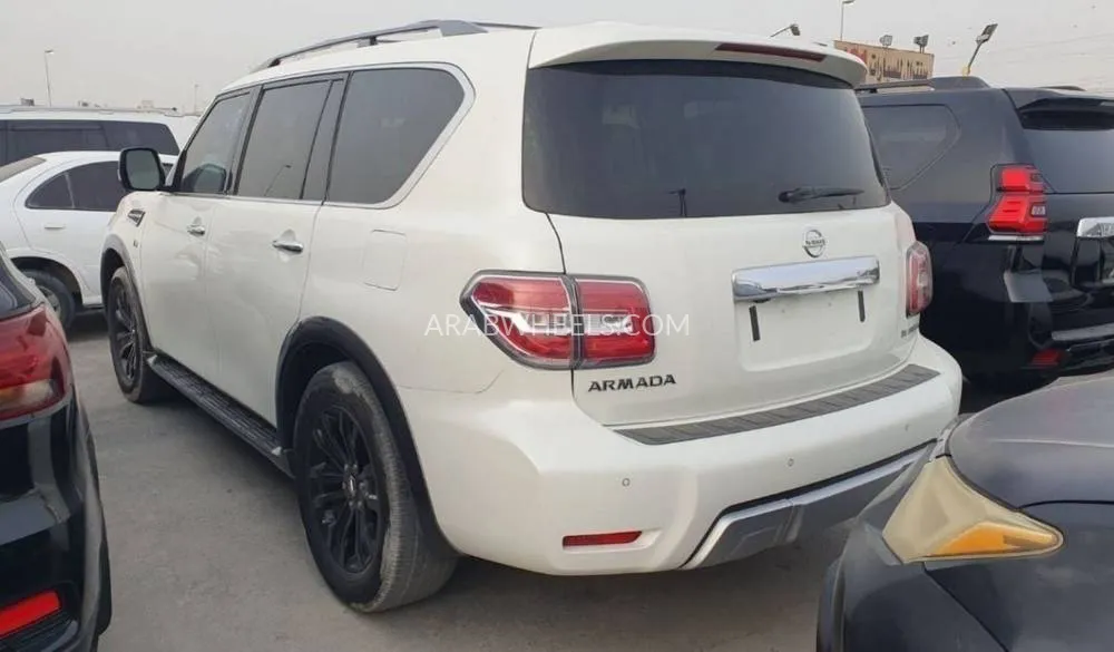 Nissan Armada 2017 for Sale in Dubai Image-4