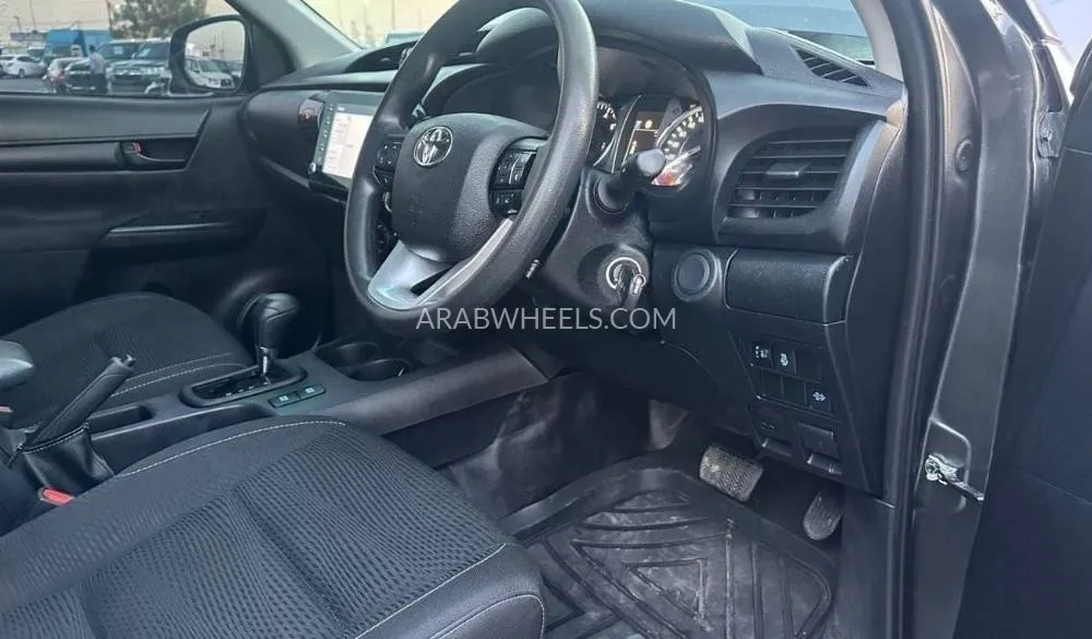 Toyota Hilux 2022 for Sale in Dubai Image-18