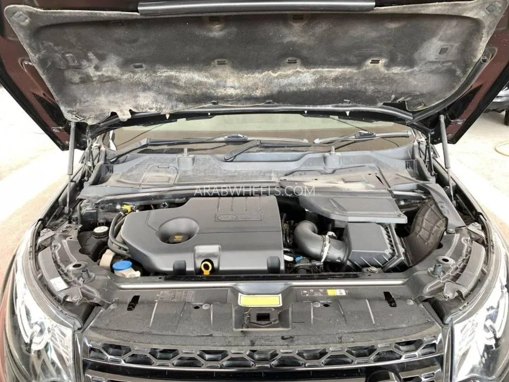 Land Rover Discovery 2016 for Sale in Dubai Image-28