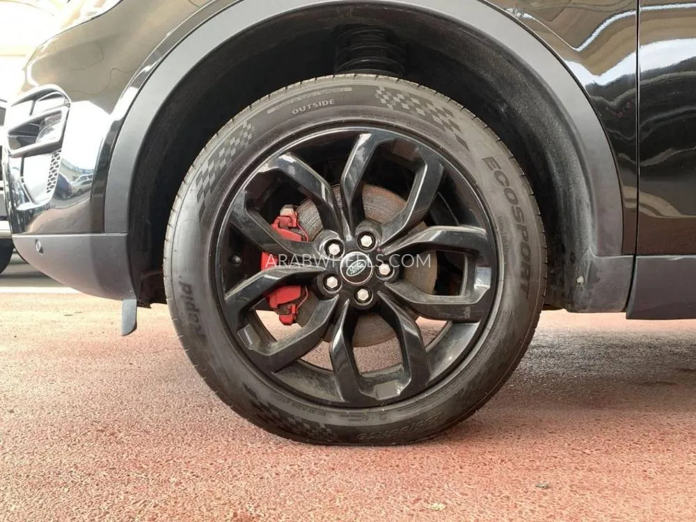 Land Rover Discovery 2016 for Sale in Dubai Image-30