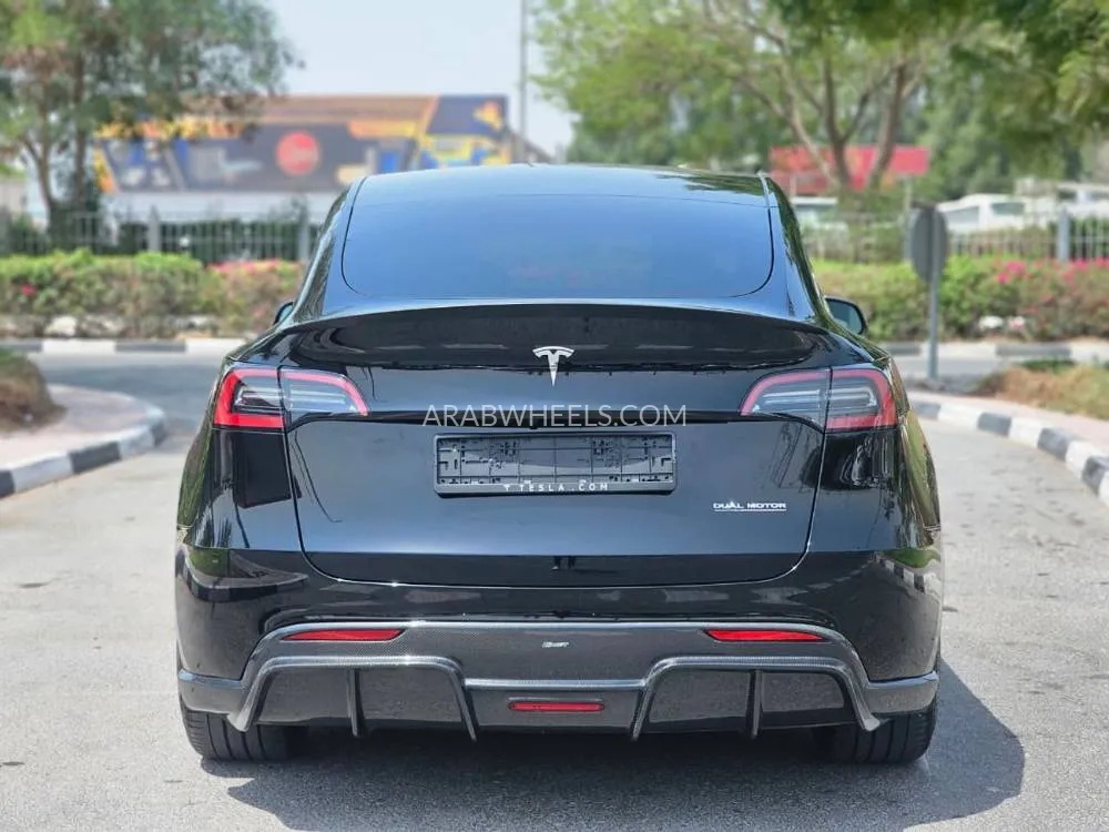 Tesla Model Y 2023 for Sale in Dubai Image-18
