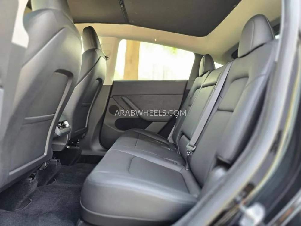 Tesla Model Y 2024 for Sale in Dubai Image-8