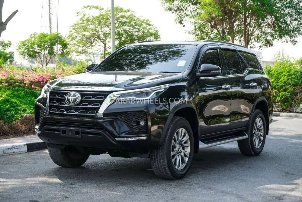 Toyota Fortuner 2022 for Sale in Dubai Image-2