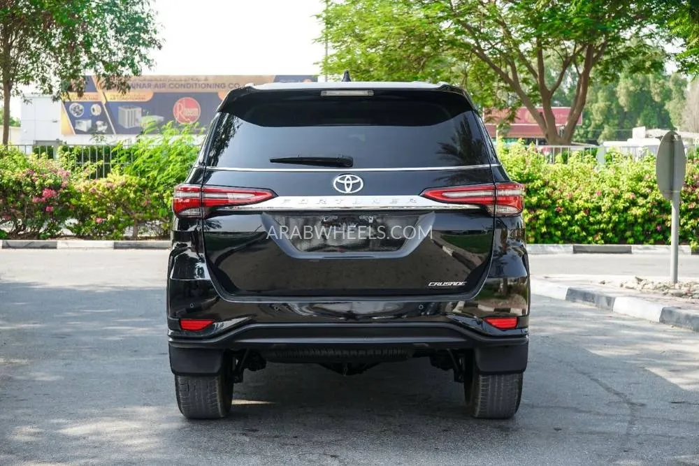 Toyota Fortuner 2022 for Sale in Dubai Image-5