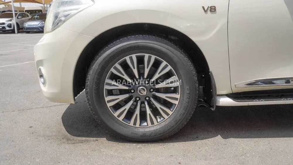 Nissan Patrol 2015 for Sale in Sharjah Image-18