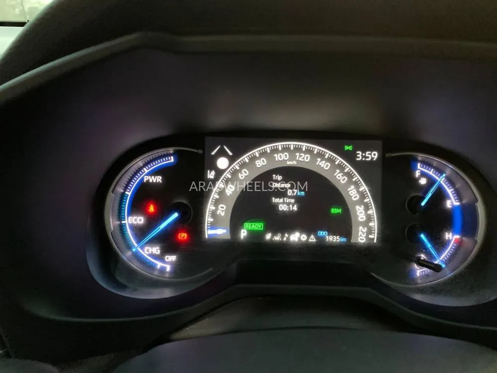 Toyota Rav4 2025 for Sale in Dubai Image-11