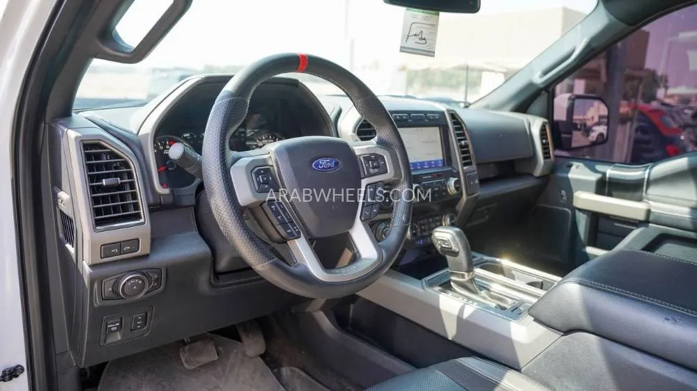 Ford F 150 2020 for Sale in Sharjah Image-4