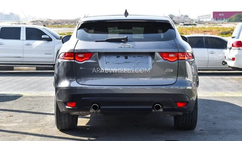 Jaguar F Pace 2017 for Sale in Sharjah Image-13