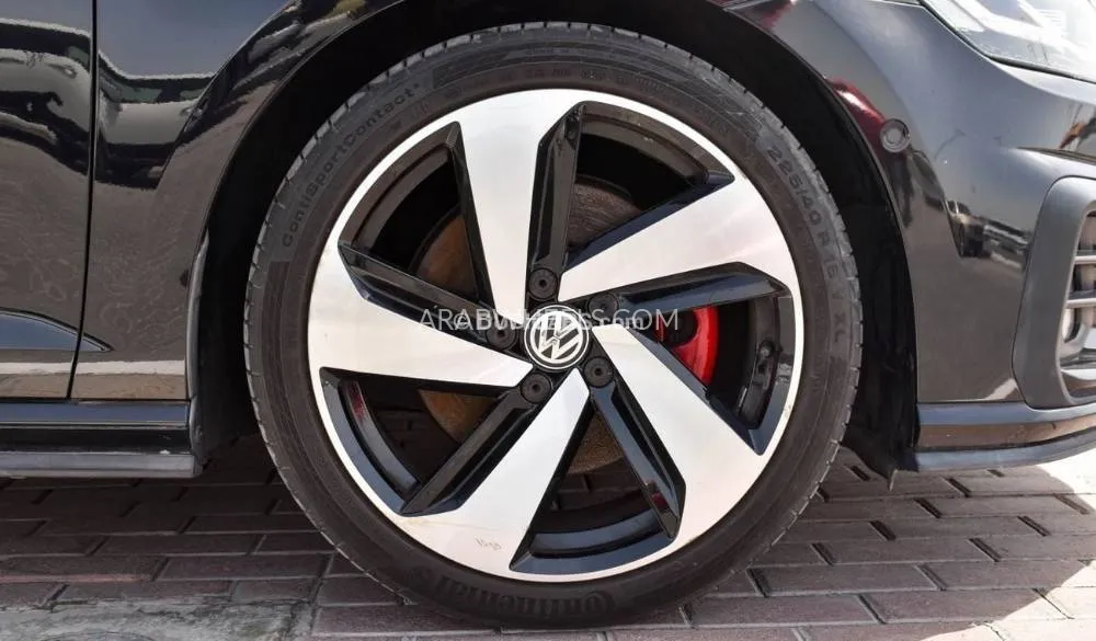Volkswagen Golf 2019 for Sale in Sharjah Image-15