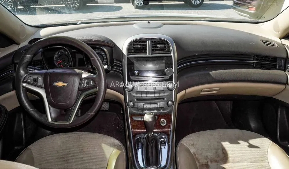 Chevrolet Malibu 2014 for Sale in Sharjah Image-5