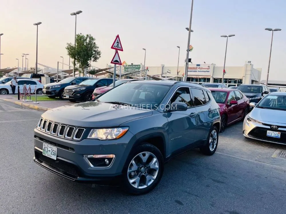 Jeep Compass 2020 for Sale in Sharjah Image-1