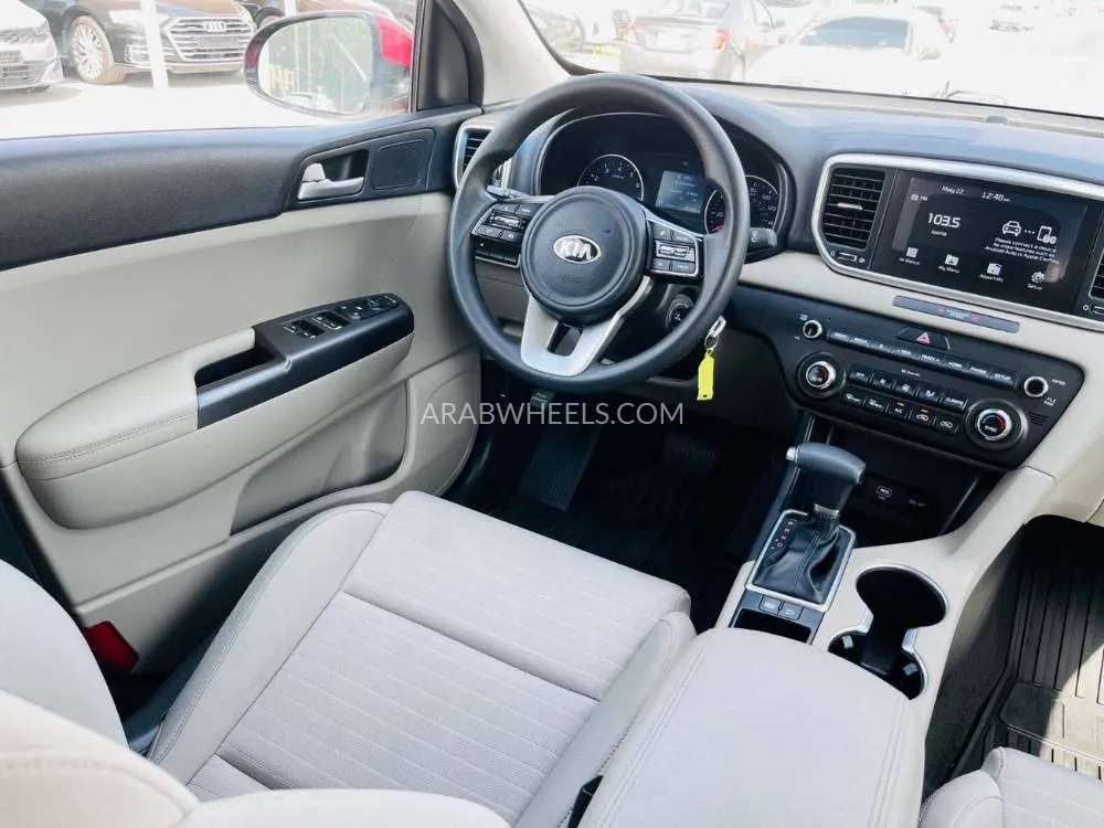 Kia Sportage 2020 for Sale in Sharjah Image-9