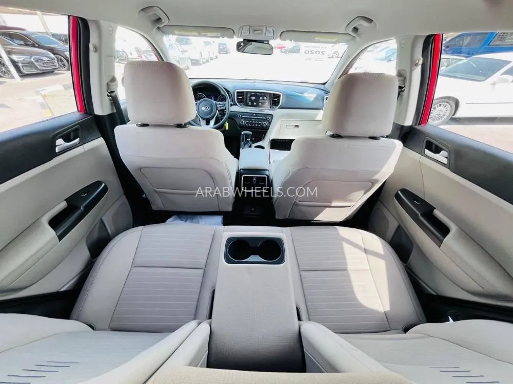 Kia Sportage 2020 for Sale in Sharjah Image-11