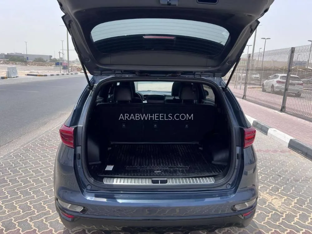 Kia Sportage 2022 for Sale in Sharjah Image-13