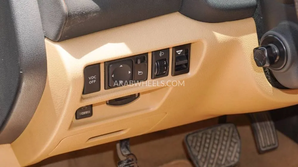 Nissan Maxima 2010 for Sale in Sharjah Image-5