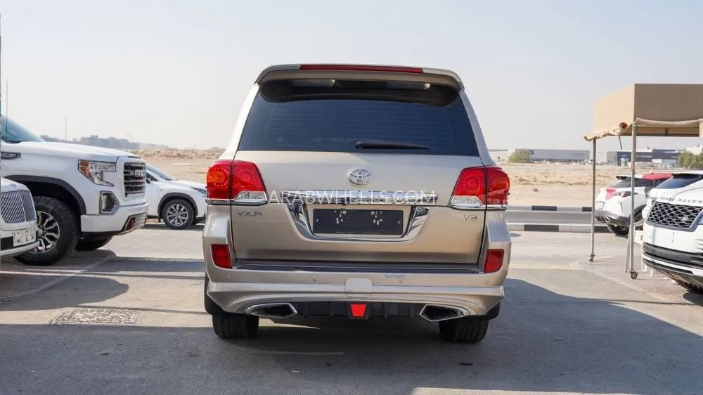 Toyota Land Cruiser 2015 for Sale in Sharjah Image-15