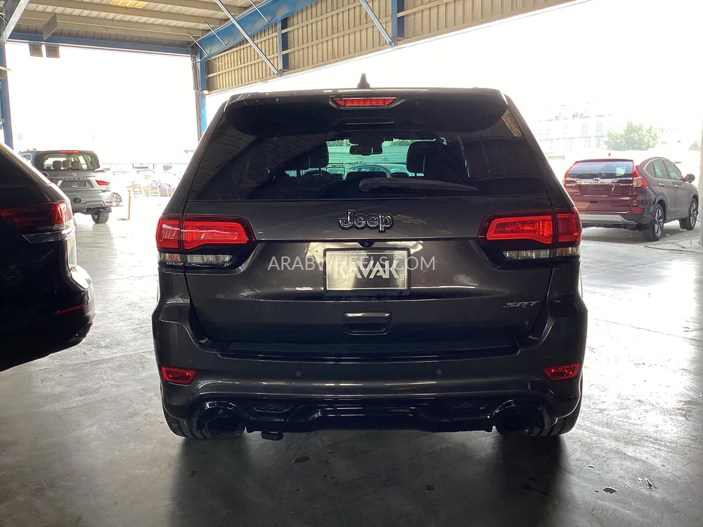 جيب جراند شيروكي 2015 for Sale in الشارقة Image-5