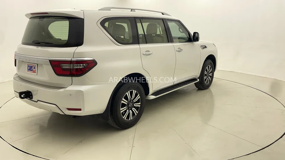 Nissan Patrol 2024 for Sale in Dubai Image-3