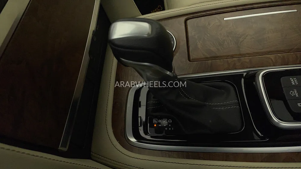 Nissan Patrol 2024 for Sale in Dubai Image-18