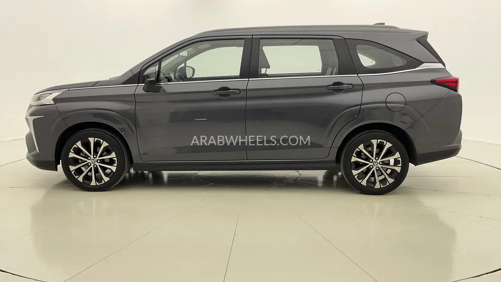 Toyota Veloz 2024 for Sale in Dubai Image-6