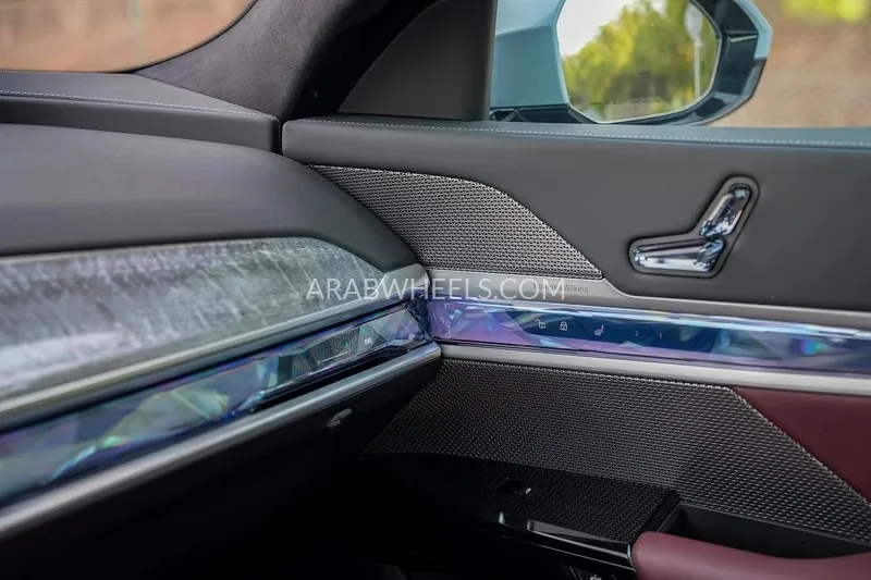BMW 7 series 2025 for Sale in Sharjah Image-8