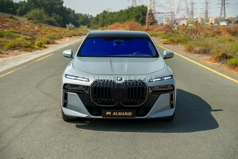 BMW 7 series 2025 for Sale in Sharjah Image-9