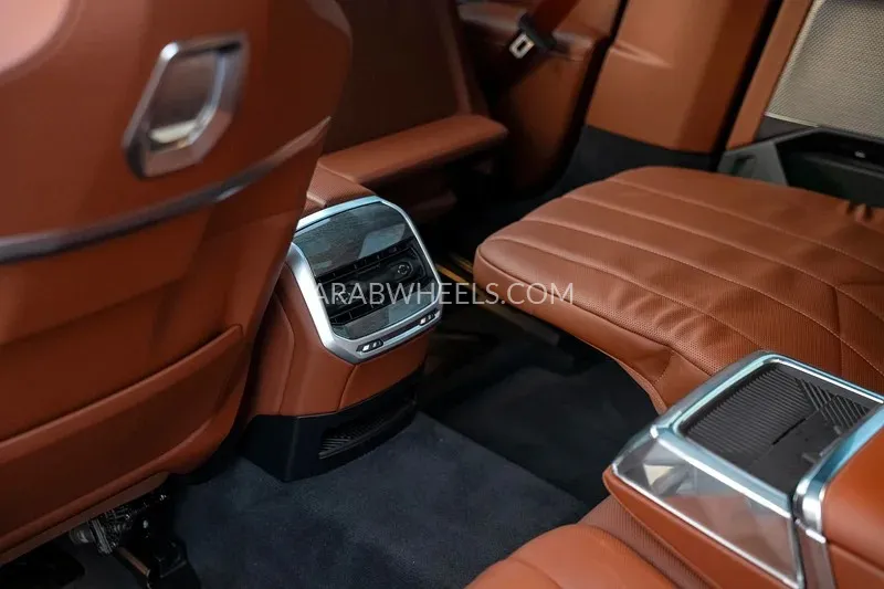 BMW 7 series 2025 for Sale in Sharjah Image-7