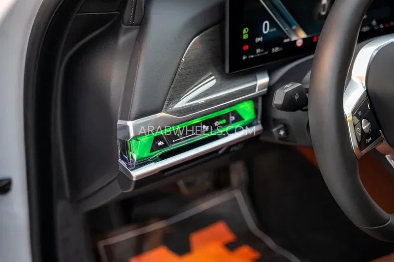 BMW 7 series 2025 for Sale in Sharjah Image-12