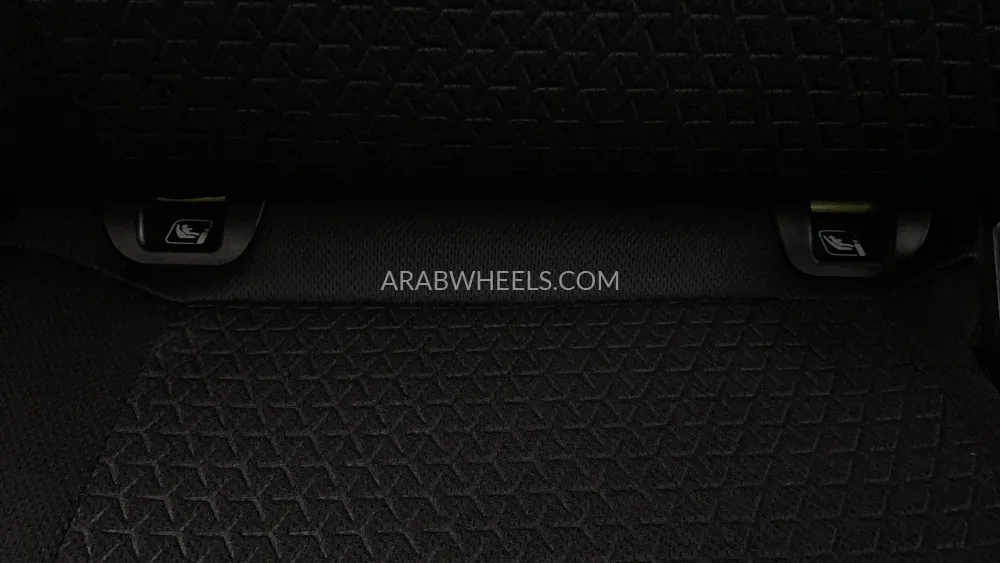 Suzuki Swift 2023 for Sale in Dubai Image-34