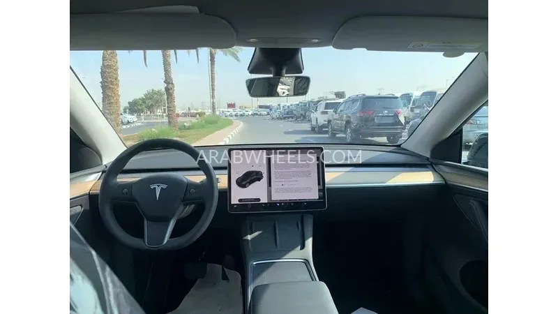 Tesla Model Y 2022 for Sale in Dubai Image-6