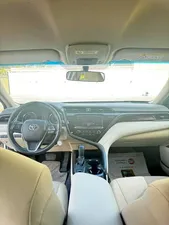 Toyota Camry 2.5L GLE 2019 for Sale