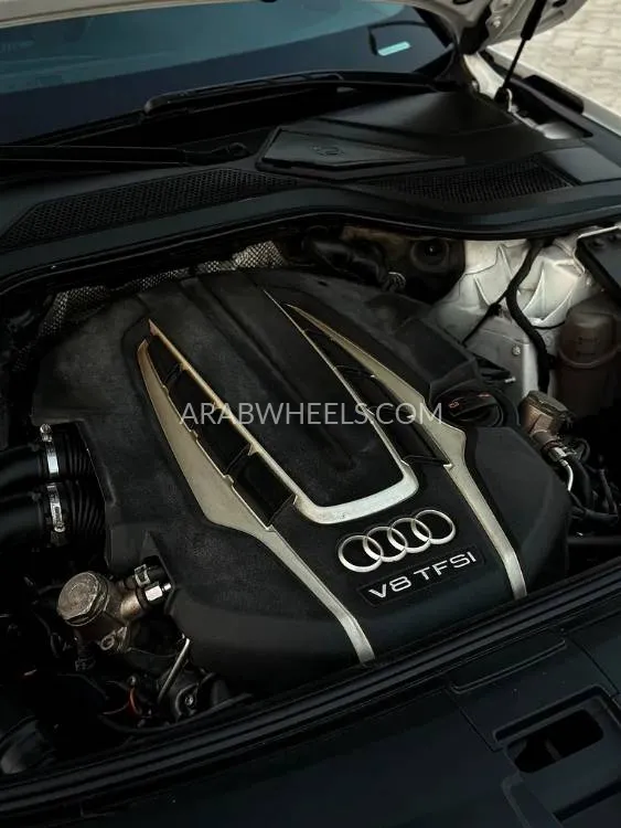Audi A8 2014 for Sale in Abu Dhabi Image-16