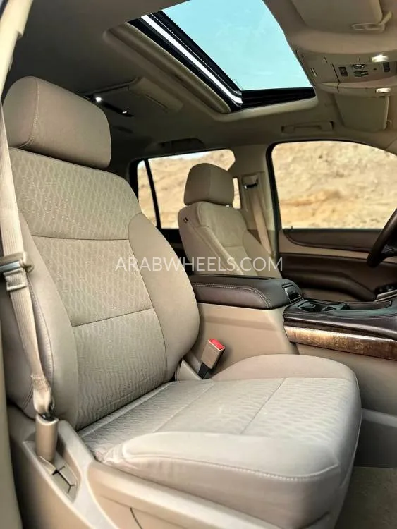 Chevrolet Tahoe 2015 for Sale in Abu Dhabi Image-15