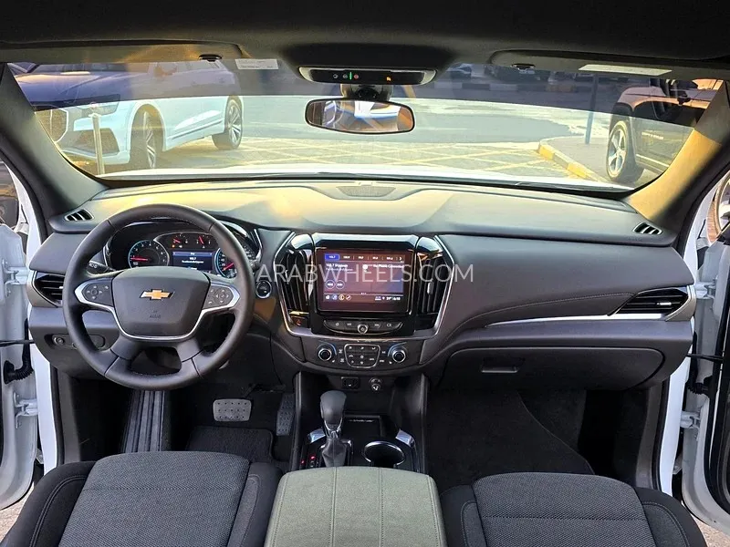 Chevrolet Traverse 2023 for Sale in Sharjah Image-2