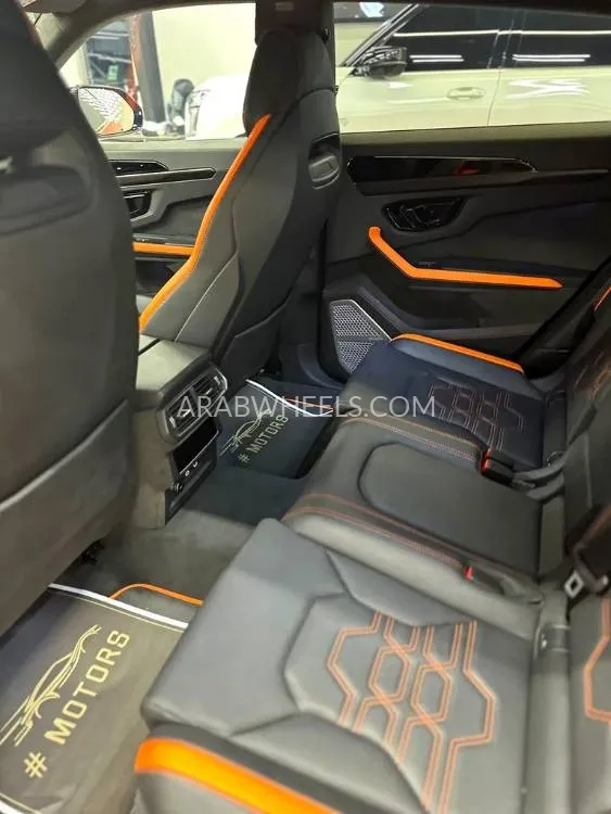Lamborghini Urus 2025 for Sale in Dubai Image-17
