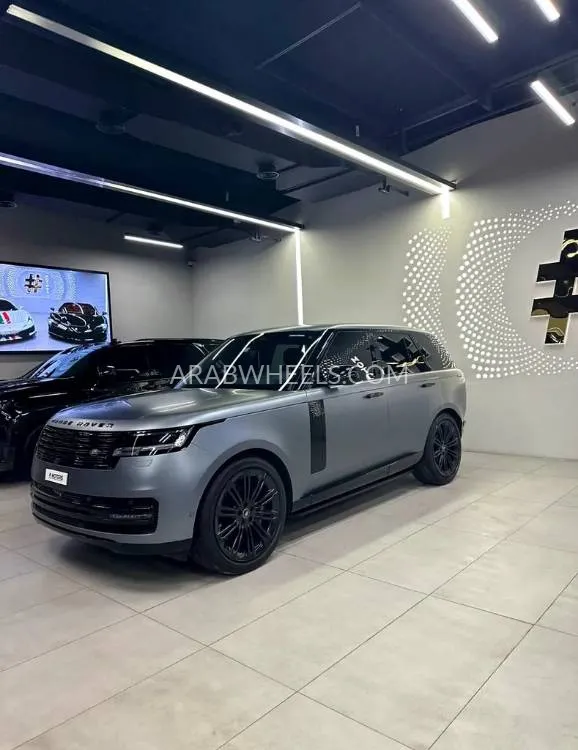Land Rover Range Rover 2023 for Sale in Dubai Image-4