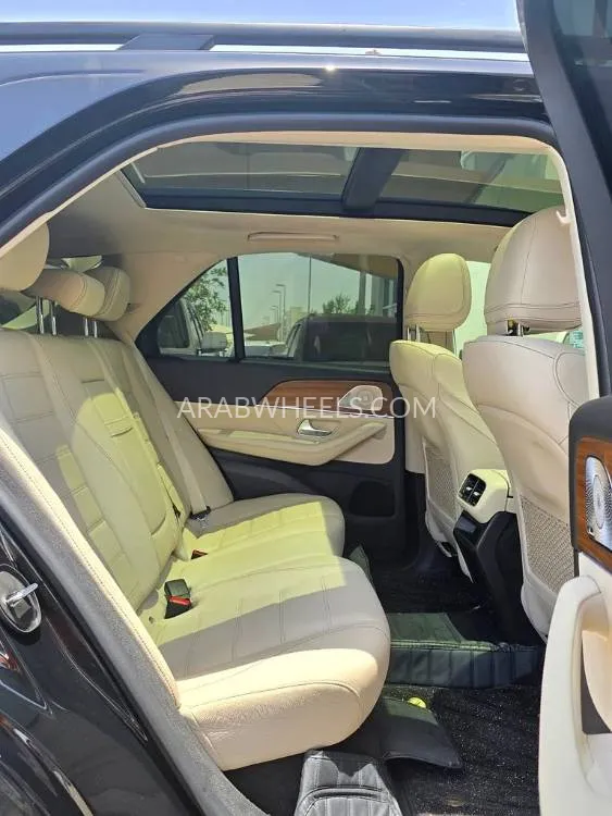 Mercedes Benz GLE Class 2021 for Sale in Sharjah Image-4