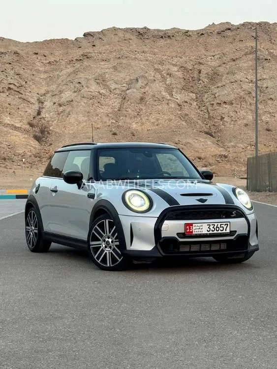 Mini Cooper 2023 for Sale in Abu Dhabi Image-3