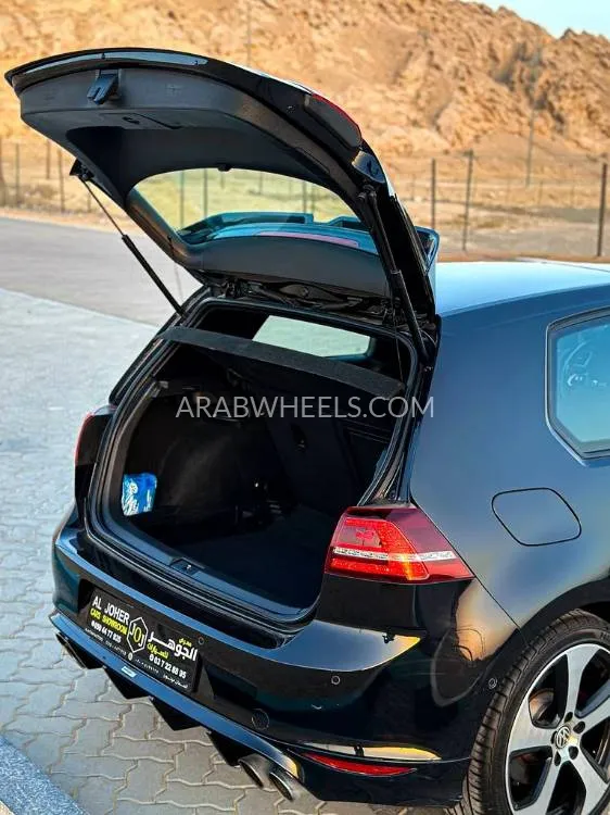 Volkswagen Golf 2017 for Sale in Abu Dhabi Image-16