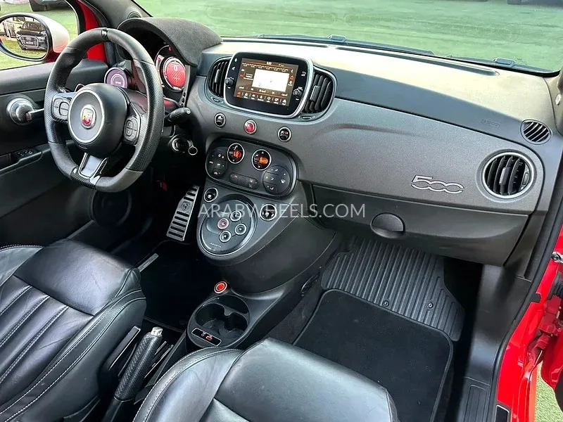 Abarth 595 2018 for Sale in Sharjah Image-7