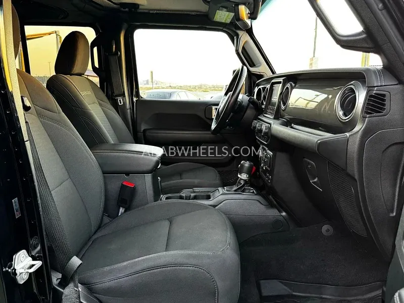 جيب رانجلر 2021 for Sale in الشارقة Image-4