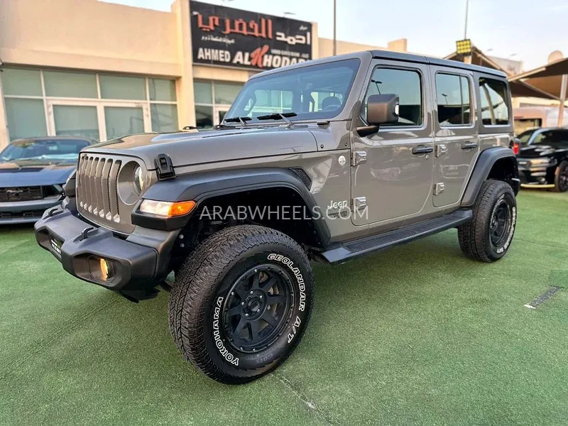 جيب رانجلر 2019 for Sale in الشارقة Image-7