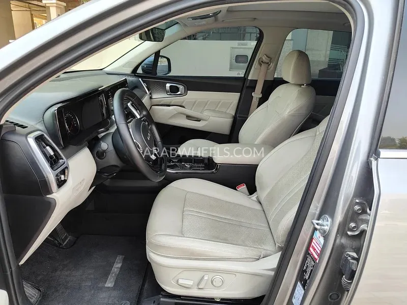 Kia Sorento 2022 for Sale in Dubai Image-12