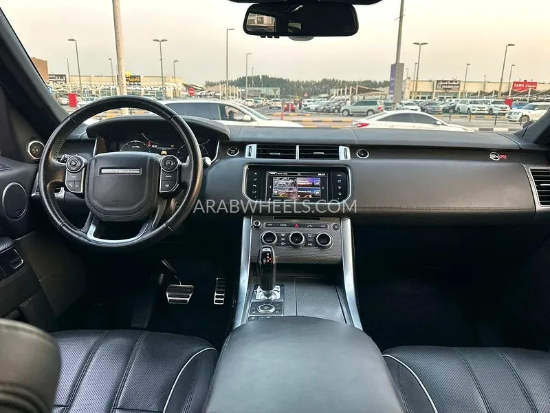 Land Rover Range Rover Sport 2016 for Sale in Sharjah Image-10