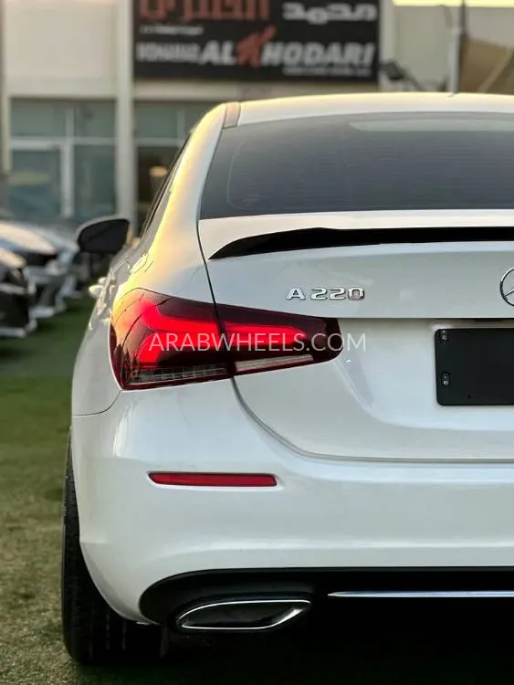 مرسيدس بنز كلاس A 2019 for Sale in الشارقة Image-4